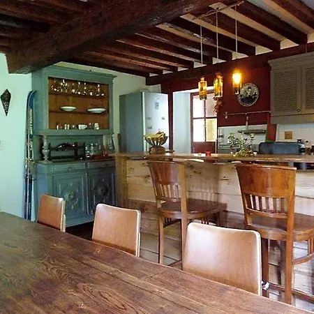 לינה וארוחת בוקר Maison Bergoun Borce