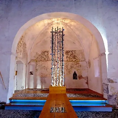 לינה וארוחת בוקר Maison Bergoun