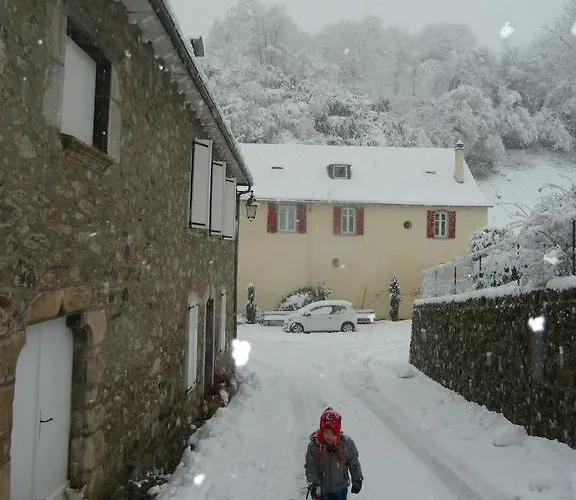 Maison Bergoun Bed & Breakfast Borce