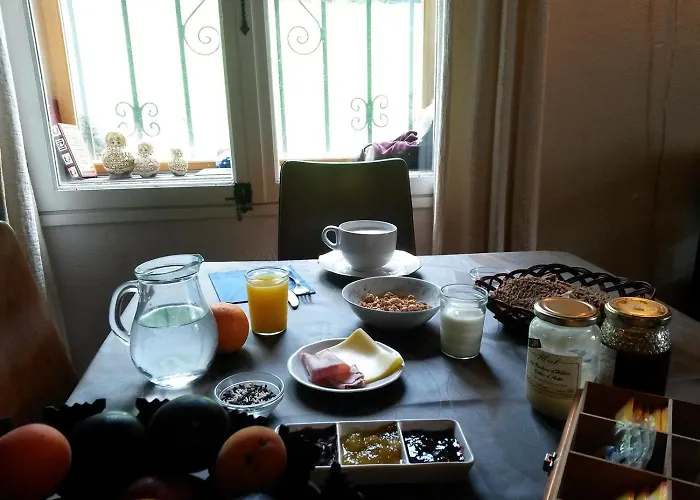 Maison Bergoun Bed & Breakfast 3*