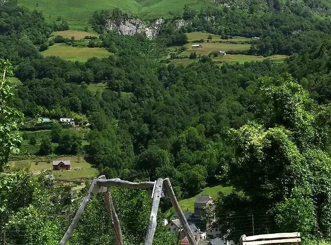 Maison Bergoun Bed & Breakfast 3*